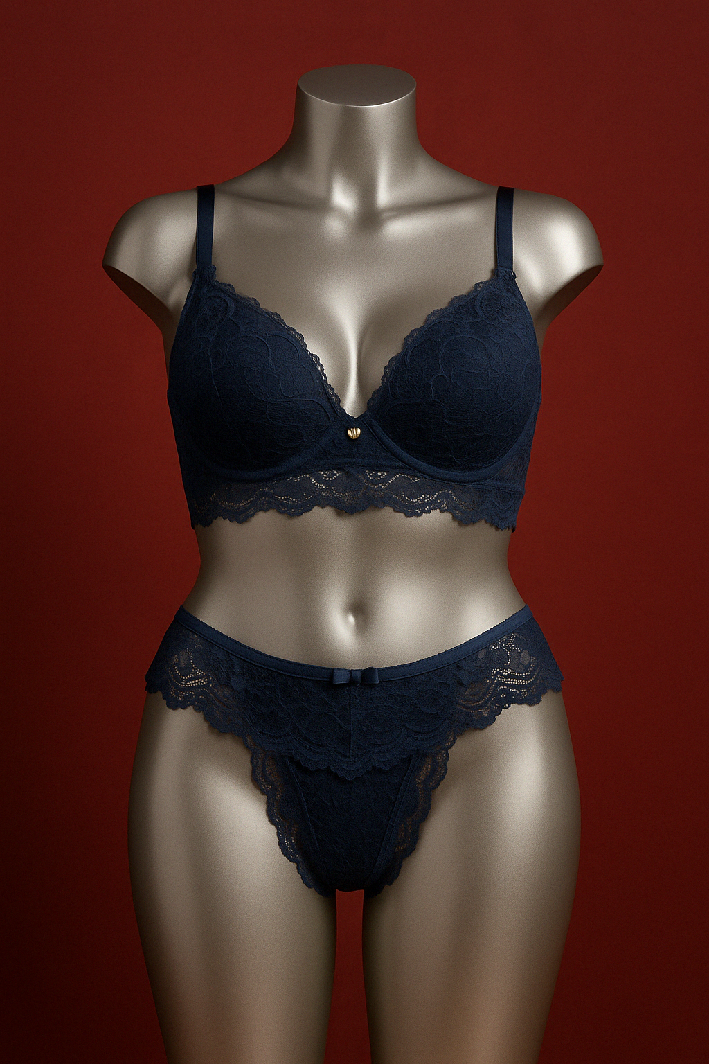 FULL LACE PADDED LINGERIE SET, A DELICATE AND CHARMING PIECE