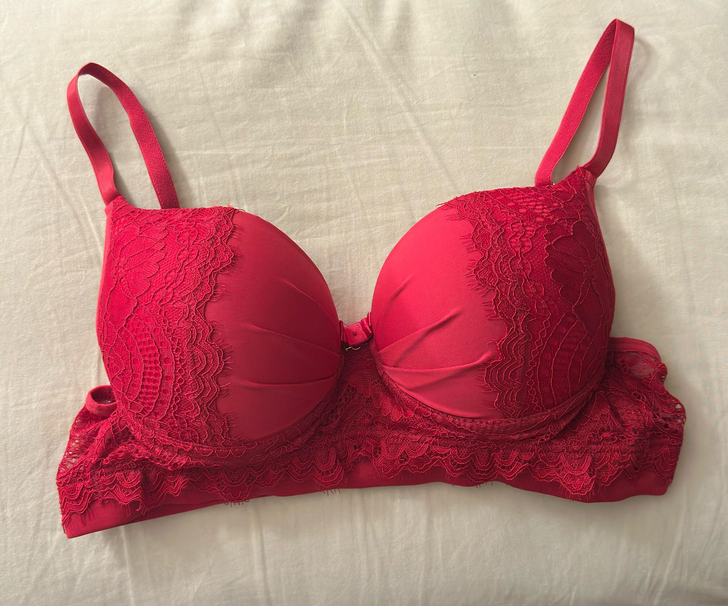 DELICATE PADDED BRA WITH REINFORCED BASE, DOUBLE-STRING MICROFIBER THONG