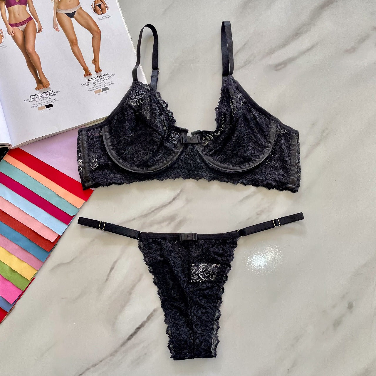WIRE BRA WITHOUT PADDING, ADJUSTABLE PANTY