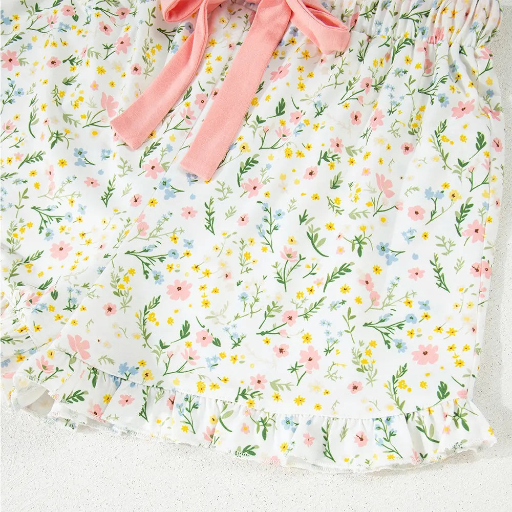 CASUAL WOMEN’S SET, MODERN AND VERSATILE.