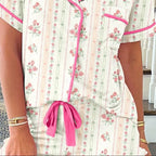 CASUAL WOMEN’S SET, MODERN AND VERSATILE.