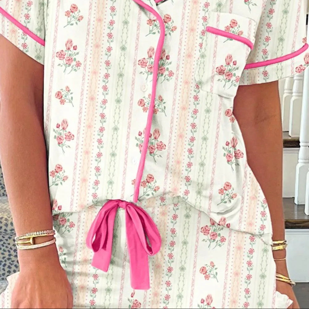 CASUAL WOMEN’S SET, MODERN AND VERSATILE.