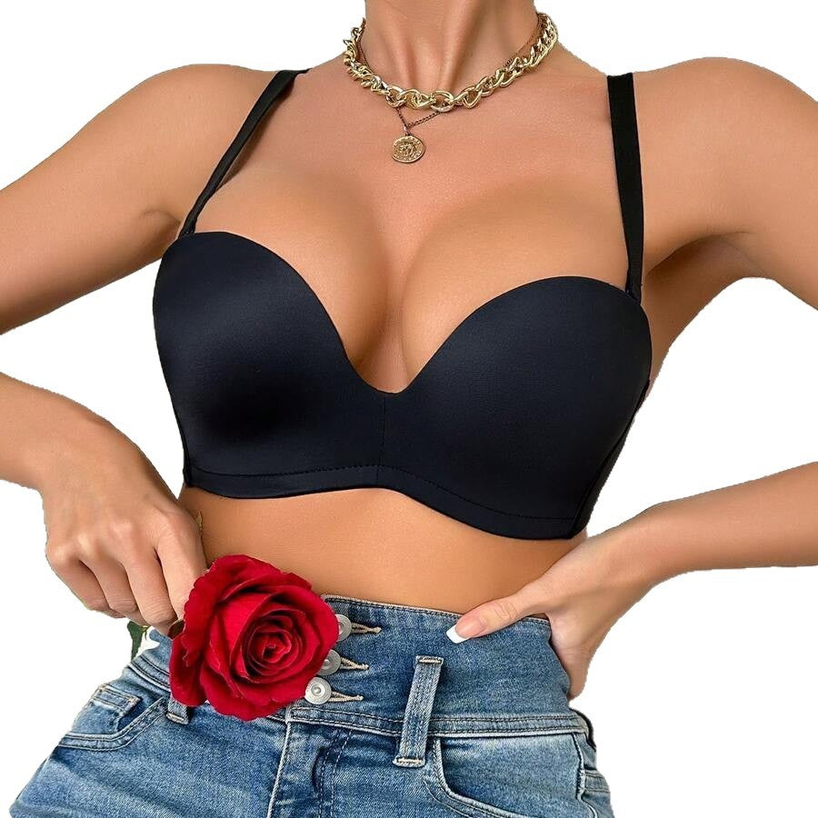 SEAMLESS BRA WITH SIDE RUCHING.