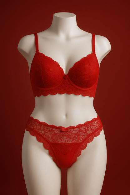 LINGERIE SET WITH REMOVABLE PADDING AND STRASS DETAIL ON THE BRA