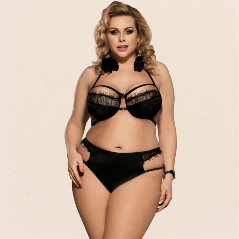 SEXY PLUS SIZE LINGERIE SET FOR WOMEN