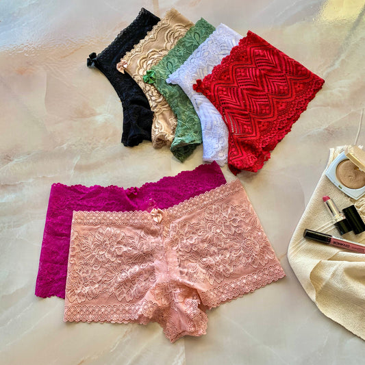 LACE CALEÇON PANTY WITH HIGHER WAIST AND COTTON LINING