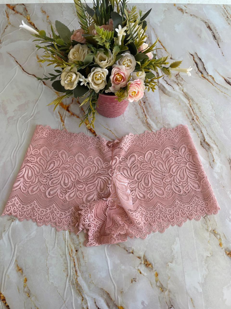 LACE CALEÇON PANTY WITH HIGHER WAIST AND COTTON LINING