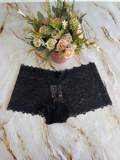 LACE CALEÇON PANTY WITH HIGHER WAIST AND COTTON LINING