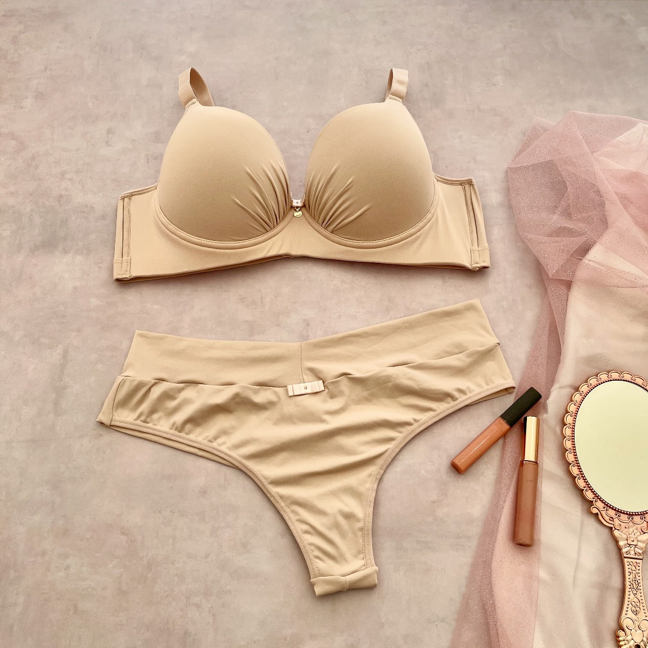 PLUS-SIZE LINGERIE SET, REINFORCED, PLAIN WITH PADDING AND FOAM BASE