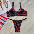 UNDERWIRE BRA AND PANTY SET