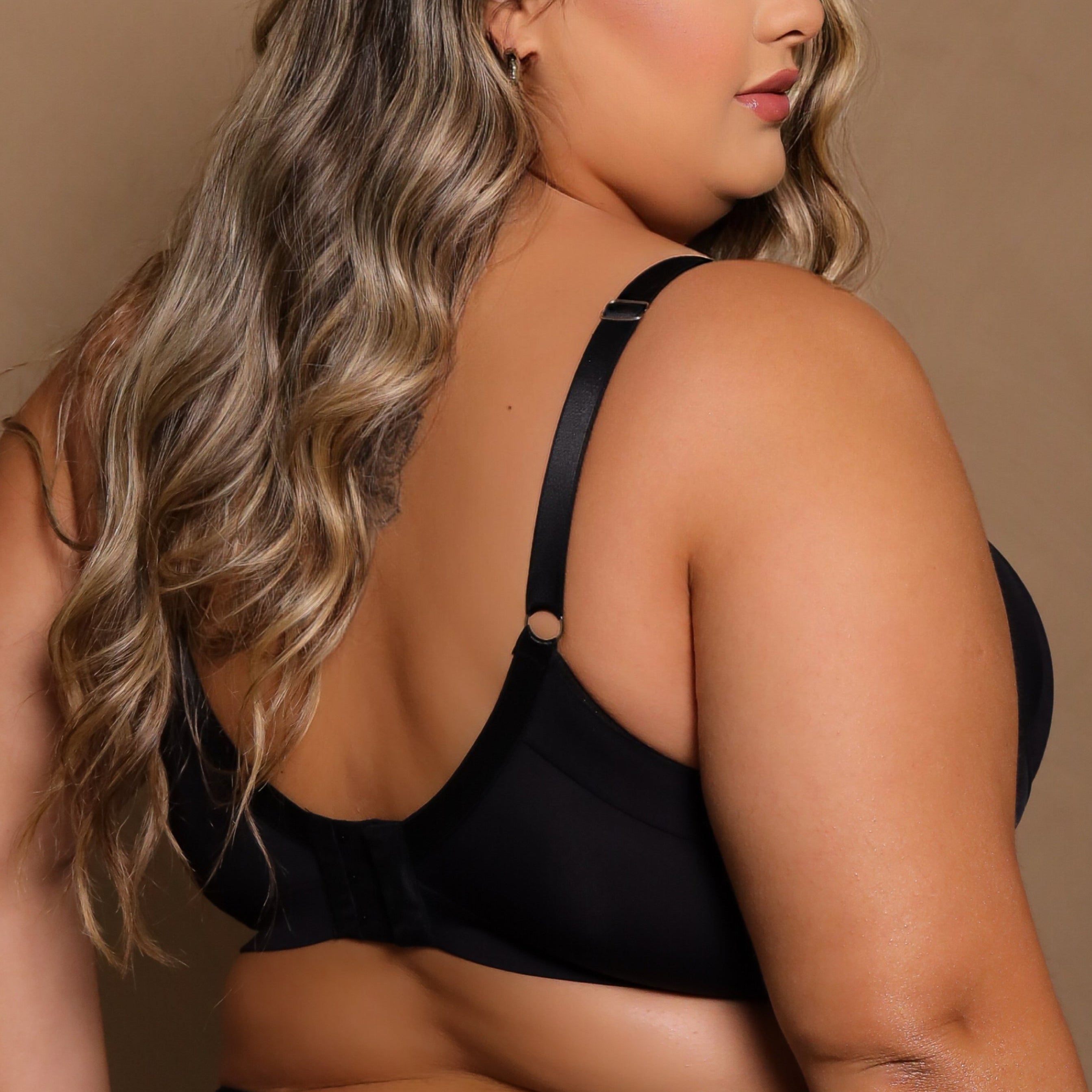 PLUS-SIZE SUPPORT BRA