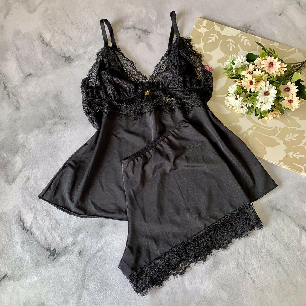 BABY DOLL IN LIGANET AND LACE FABRIC