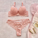 ALL-LACE LINGERIE SET WITH DETAIL ON THE STRAP, LACE THONG