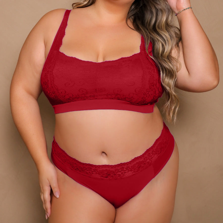 PLUS-SIZE LACE TOP LINGERIE SET