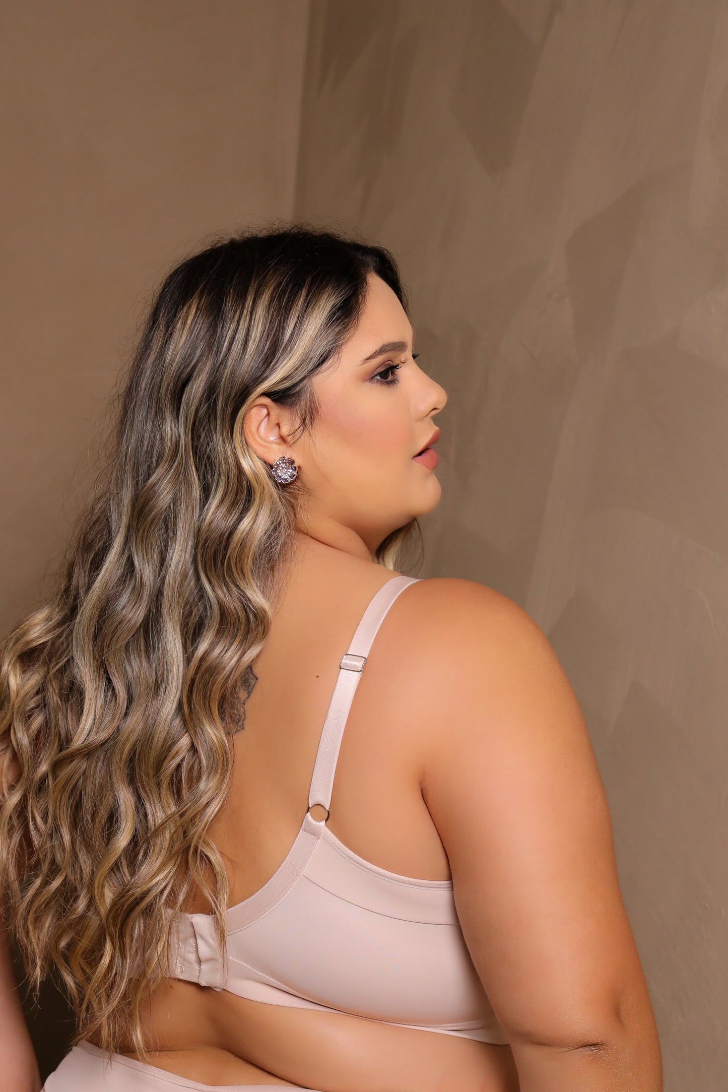 PLUS-SIZE SEPARATE BRA, EVERYDAY COMFORT, WITH BACK AND SIDE SUPPORT