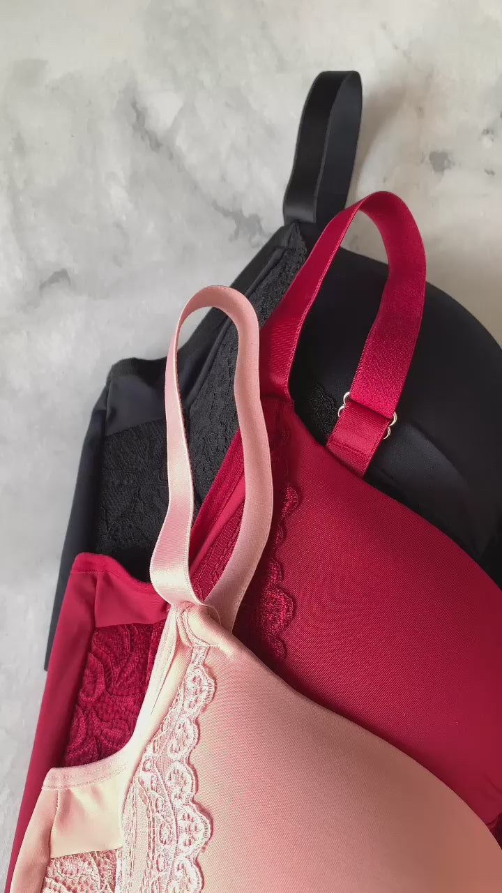 PLUS-SIZE LINGERIE SET IN MICROFIBER AND LACE