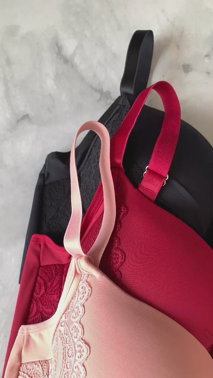 PLUS-SIZE LINGERIE SET WITH FOAM BASE IN MICROFIBER AND LACE