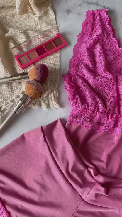 BABY DOLL IN LIGANET WITH LACE CUTOUTS