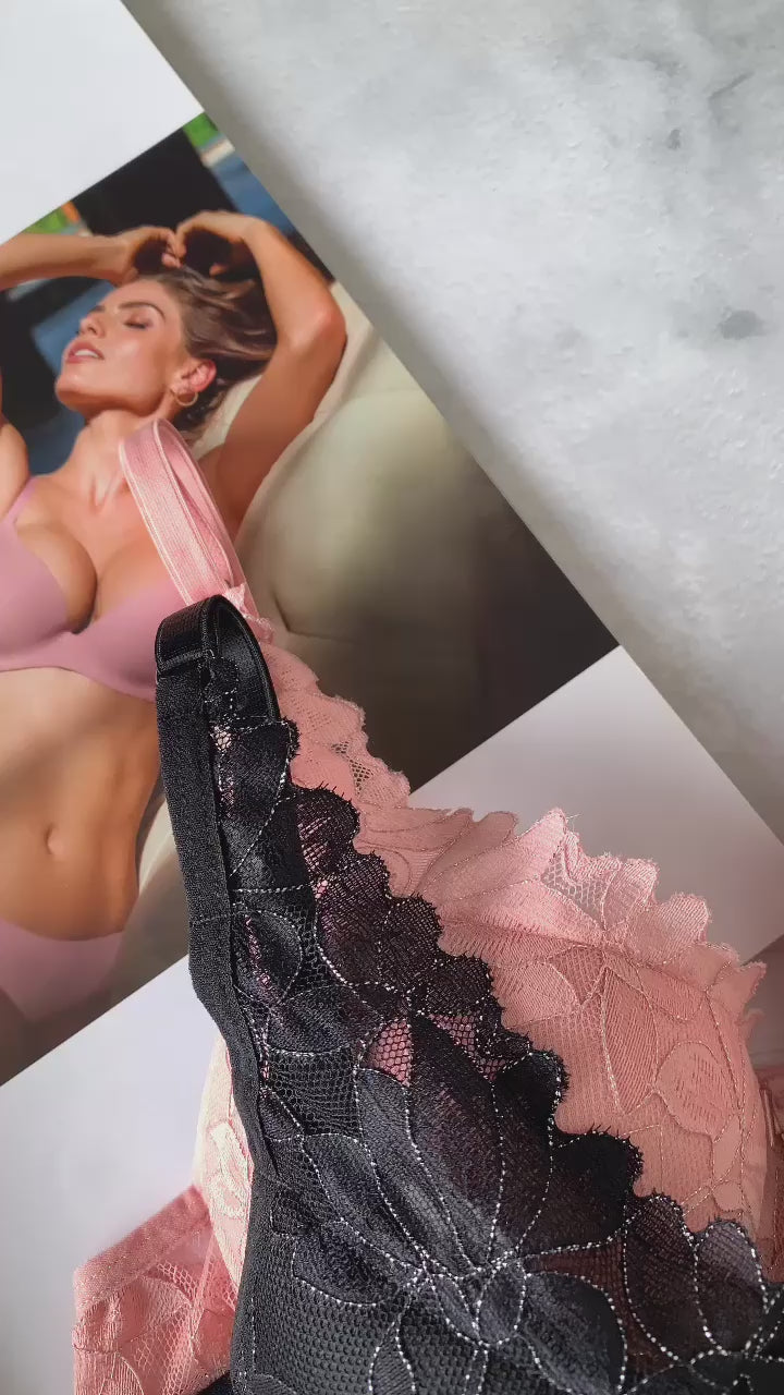 ALL-LACE LINGERIE SET WITH RISING DETAILS