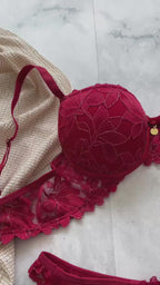 BASIC LACE LINGERIE SET WITH LACE PANTY