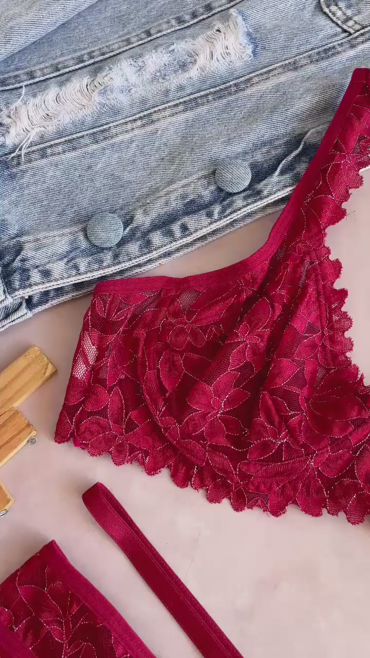 HALF-CUP BRA AND PANTY SET