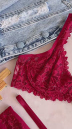 HALF-CUP BRA AND PANTY SET