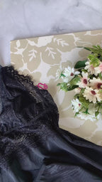 BABY DOLL IN LIGANET AND LACE FABRIC