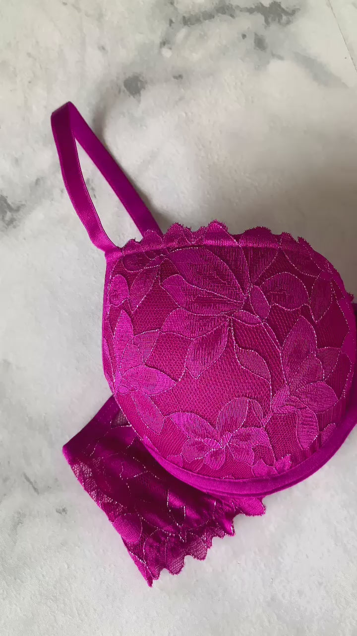 BASIC LACE LINGERIE SET WITH LACE PANTY